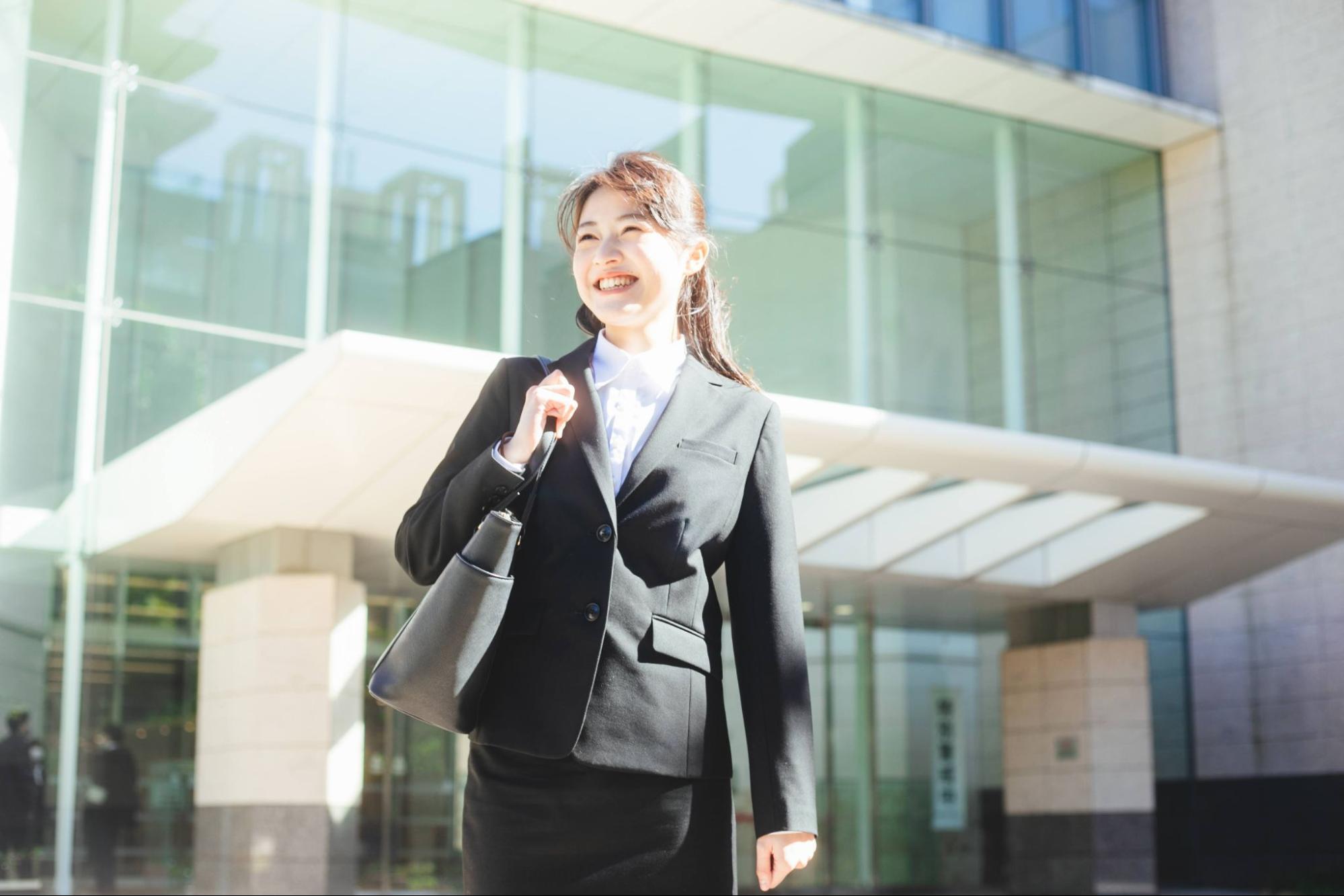 笑顔の就活生 女性