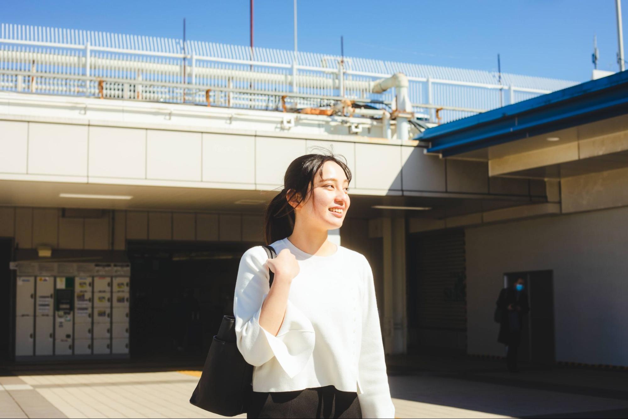 笑顔の就活生 女性